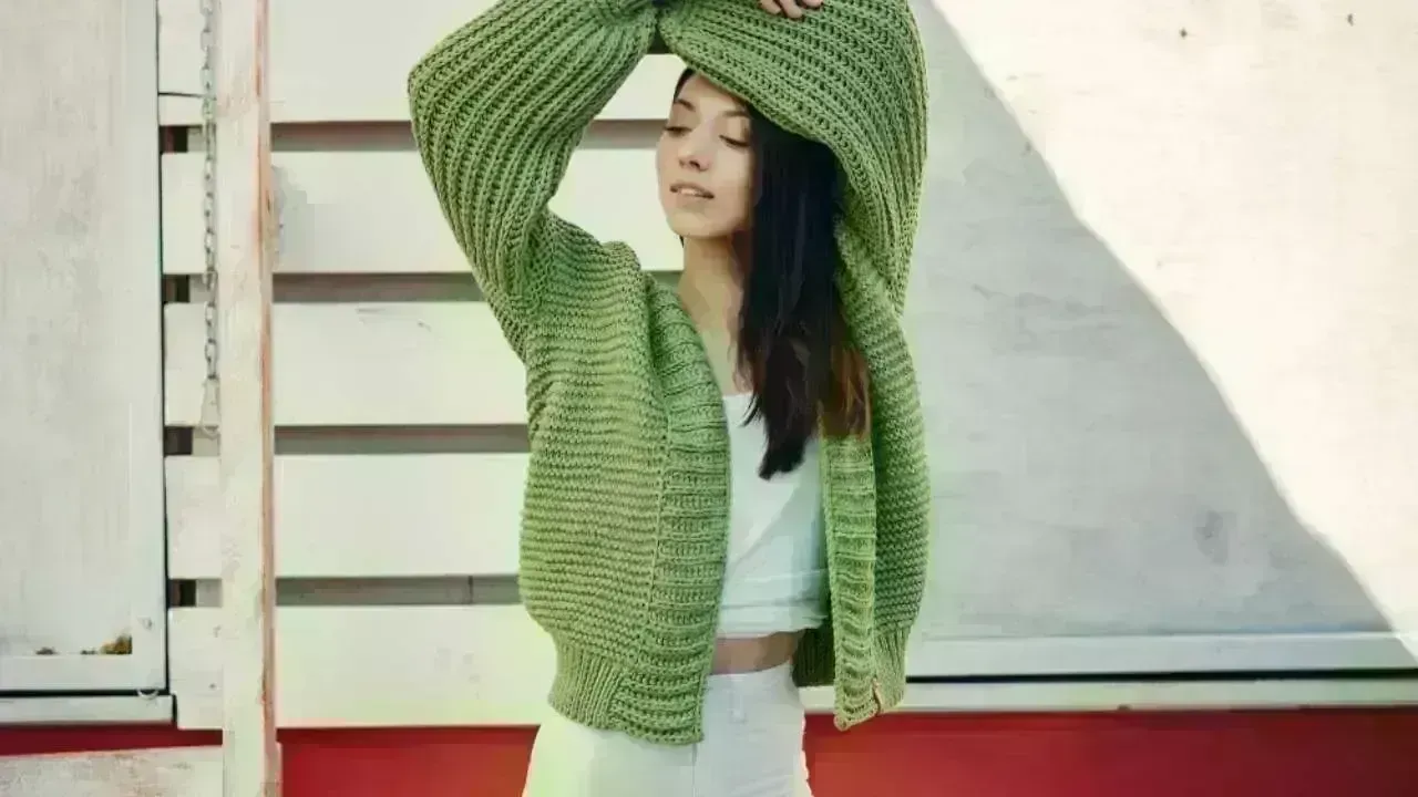 Trending Cardigan Styles for Women: The Must-Haves for this Season