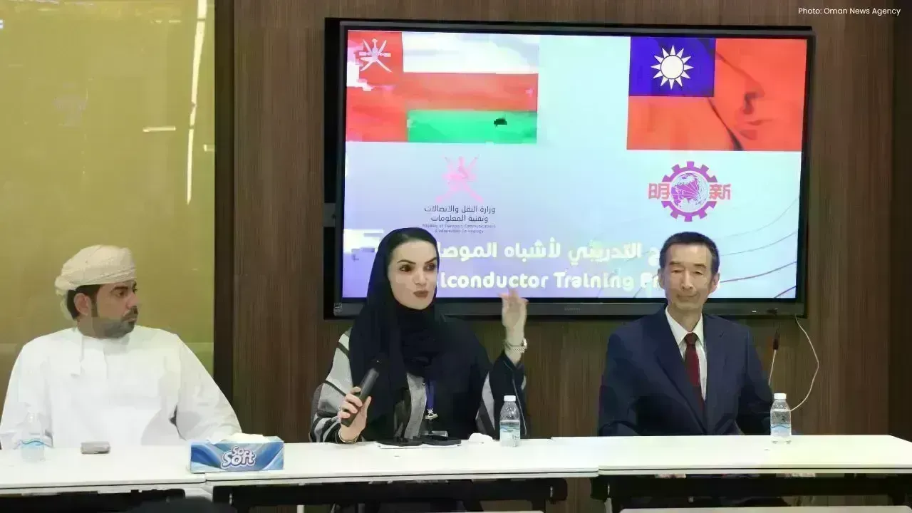 Oman Begins Programme To Train Youth For Semiconductor Industry