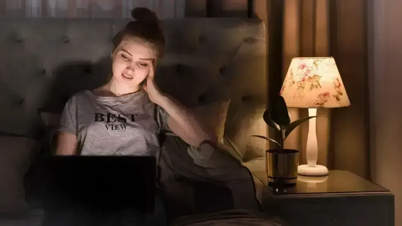 Combat Digital Burnout: 5 Essential Habits to Alleviate Screen Fatigue