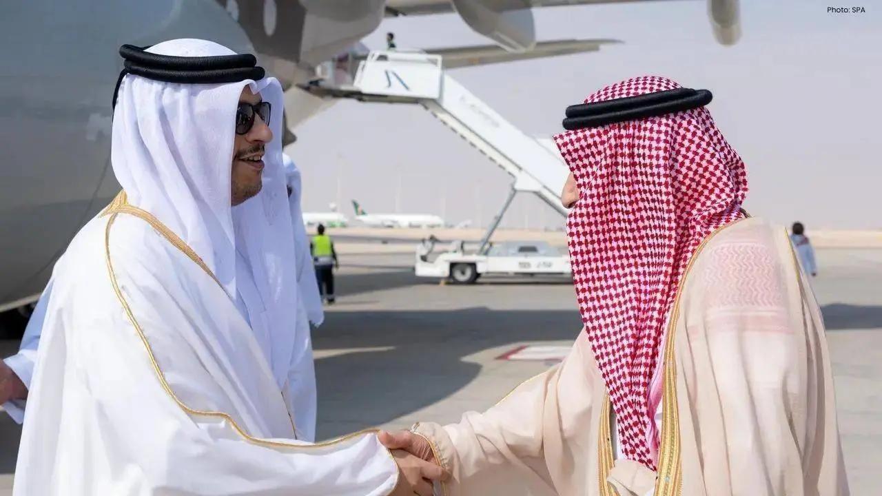 Qatar PM Arrives in Riyadh for Official Diplomatic Visit