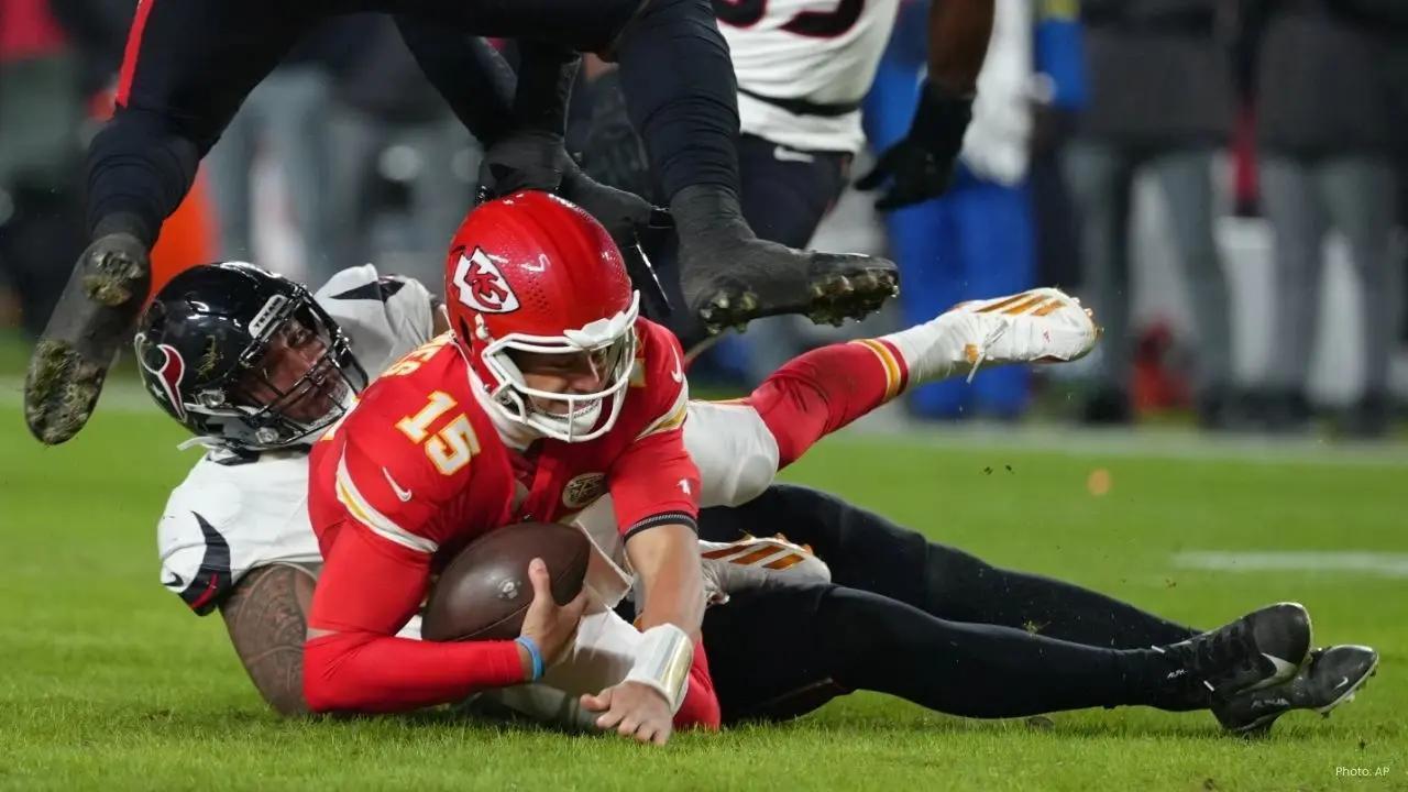 NFL Week 14: Steelers Gain Ground, Packers Prevail, Texans Accelerate