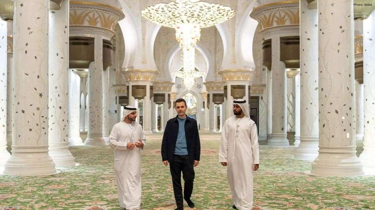 North Macedonia Minister Visits Sheikh Zayed Grand Mosque