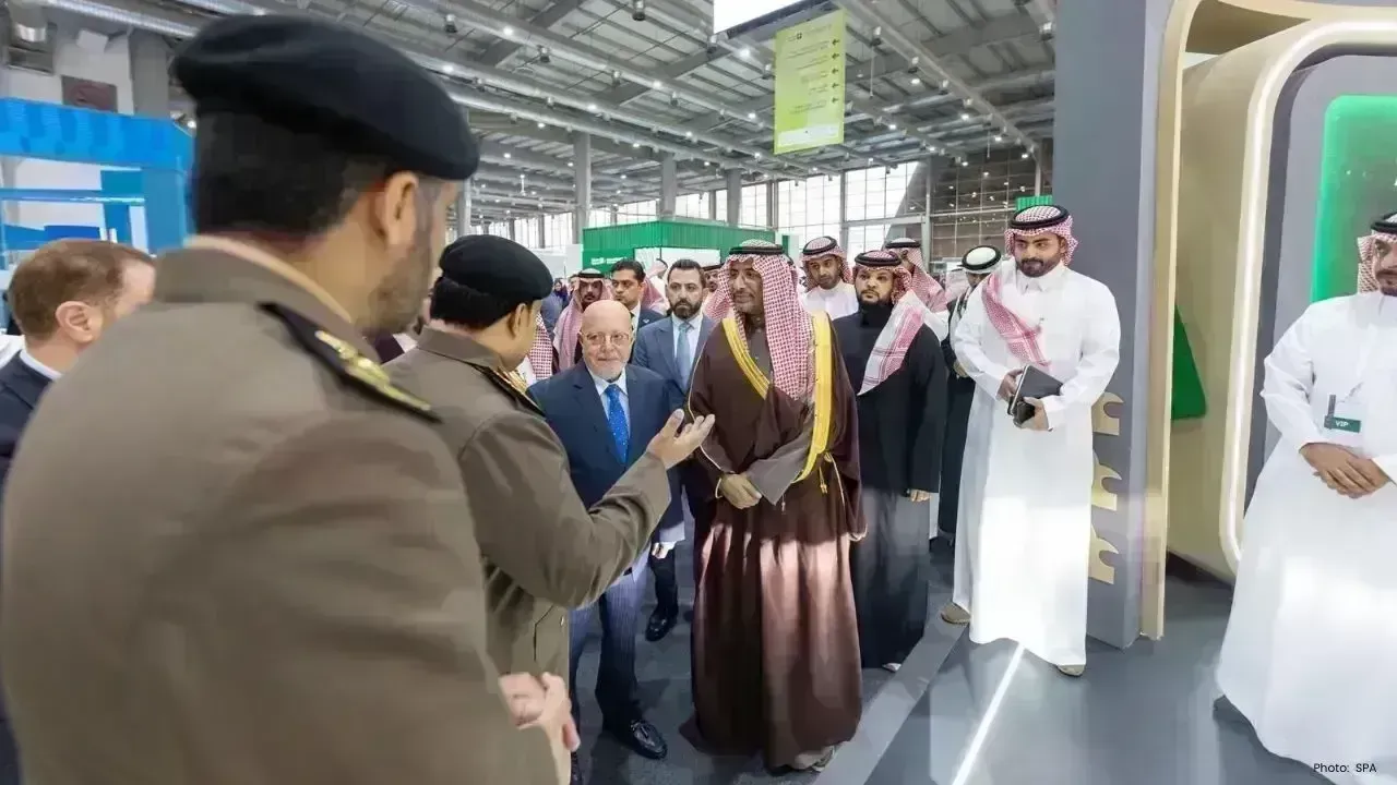 Saudi, Syrian Ministers Visit Interior Pavilion at Expo 2025