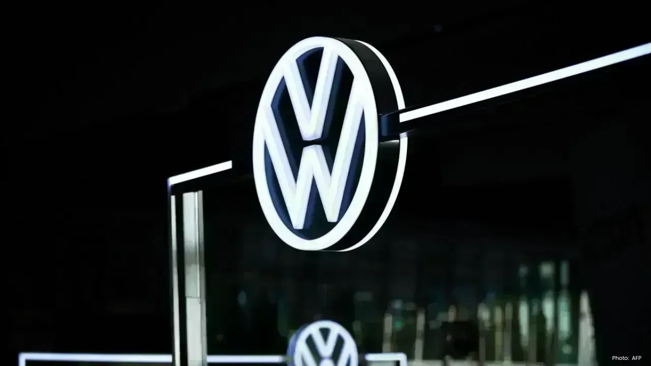 Volkswagen Shuts German Factory to Focus on AI and Innovation