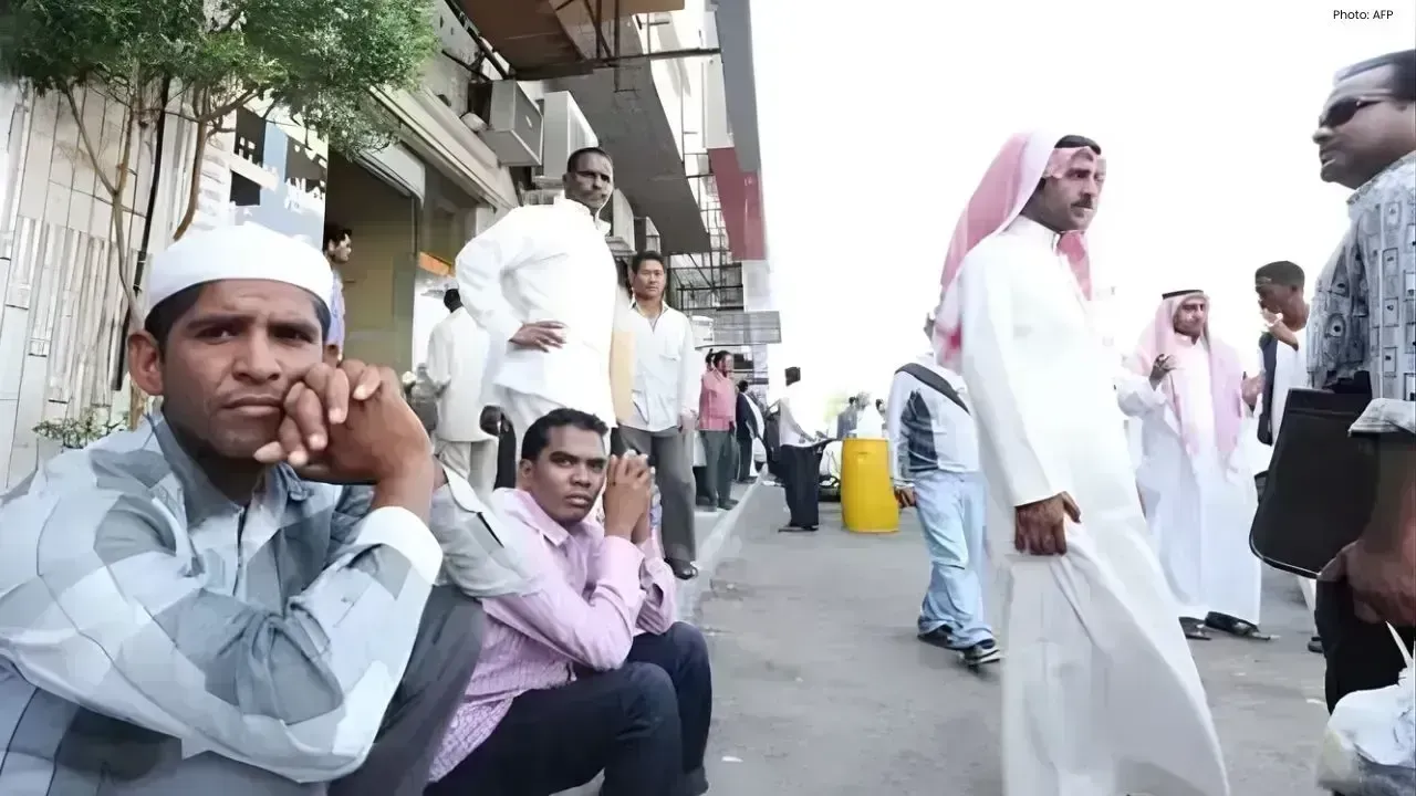 Saudi Arabia, UAE Take Action Against Pakistani Begging Networks