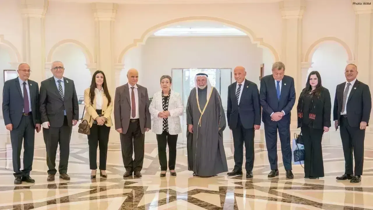 Sheikh Sultan Meets Birzeit University Delegation to Promote Education