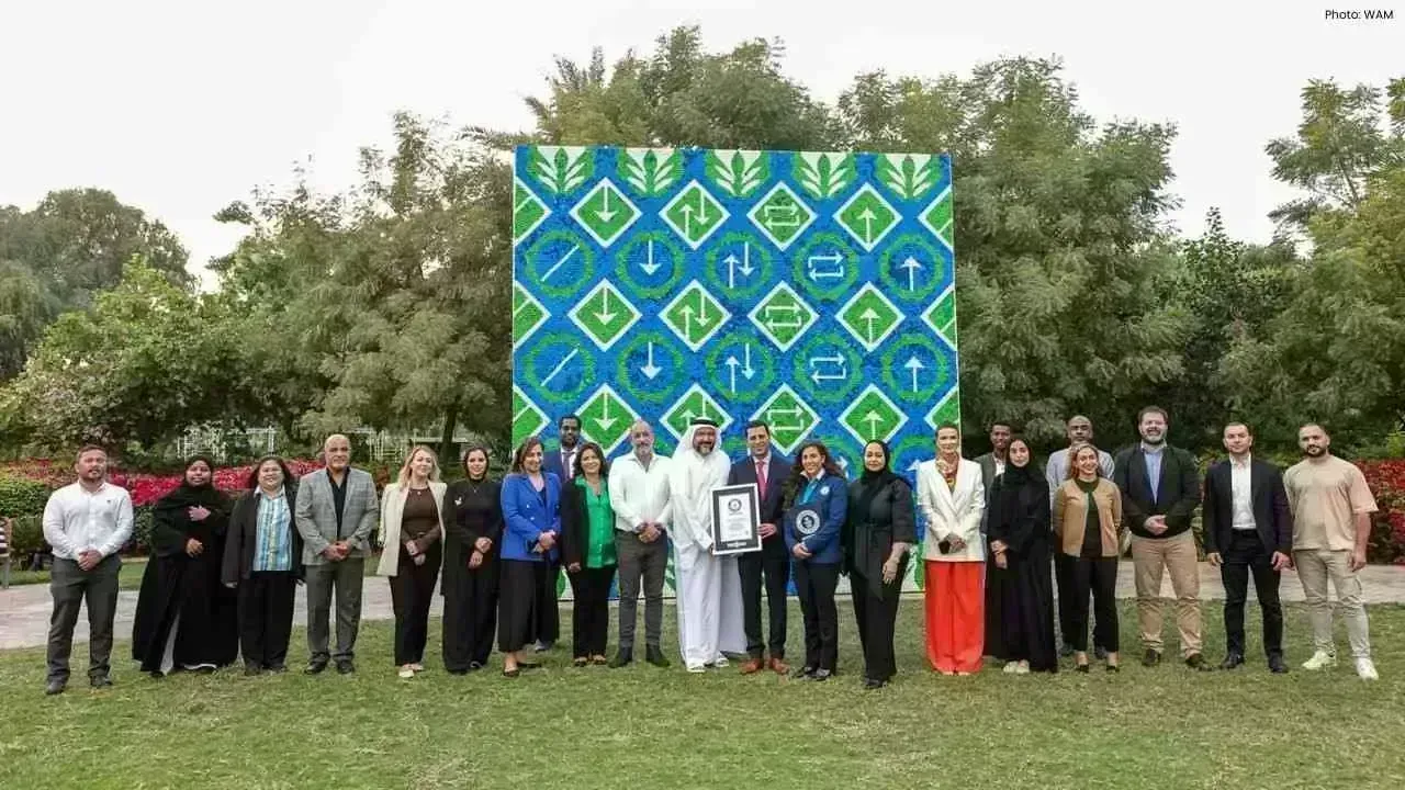 Umm Al Emarat Park Sets Guinness Record With Recycled Mosaic