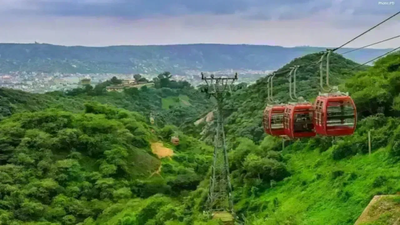 Government Clears Doubts, Aravalli Mining Rules Stay Same