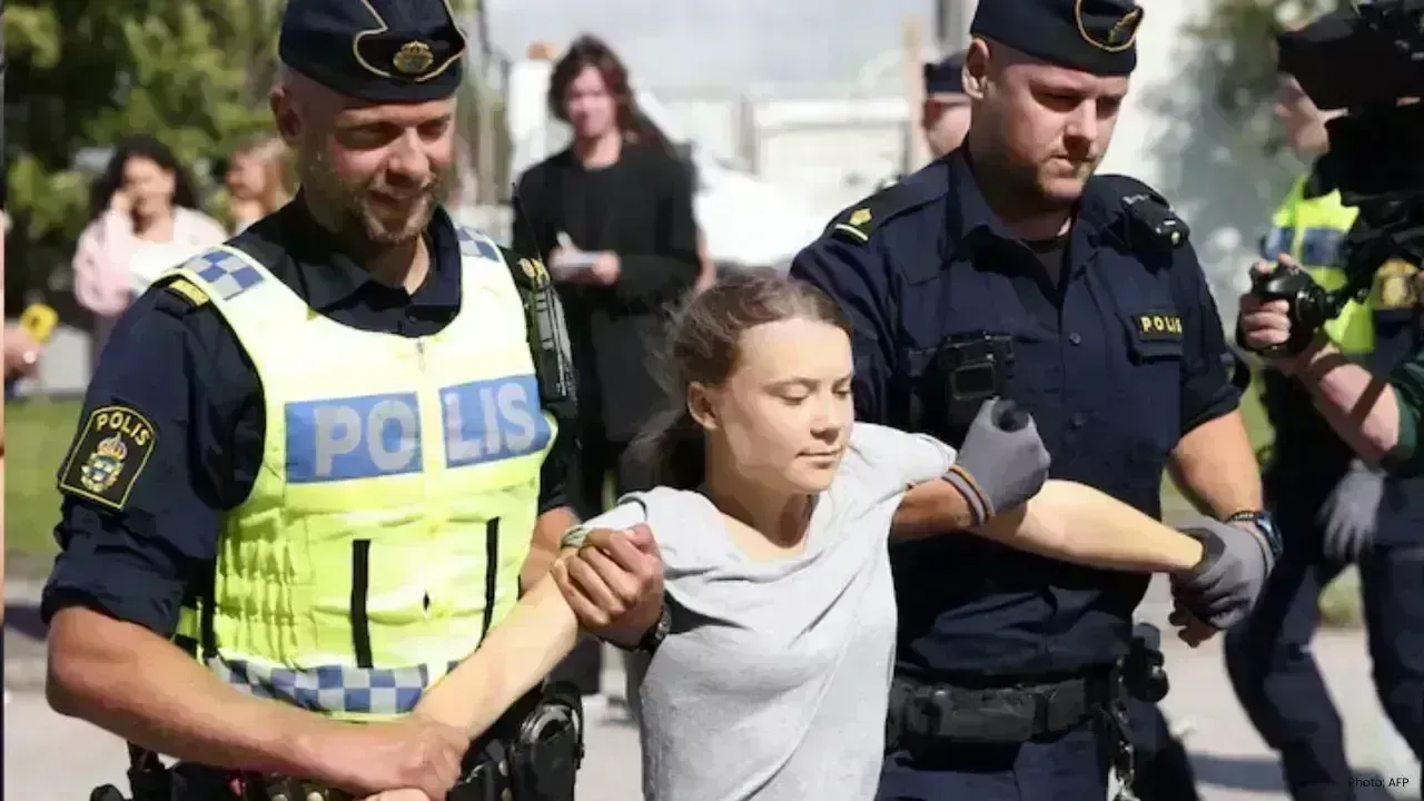Greta Thunberg Taken into Custody During Pro-Palestinian Protest in London