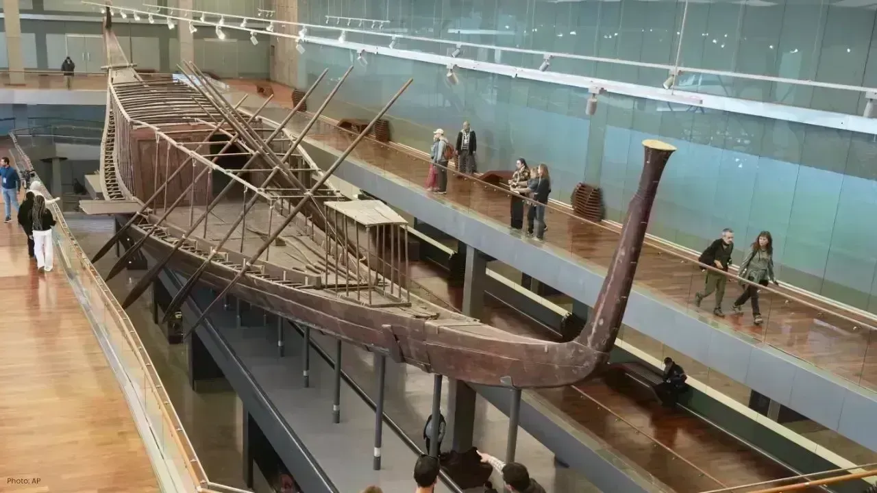 Live Assembly of Khufu's Boat Unfolds at Grand Egyptian Museum