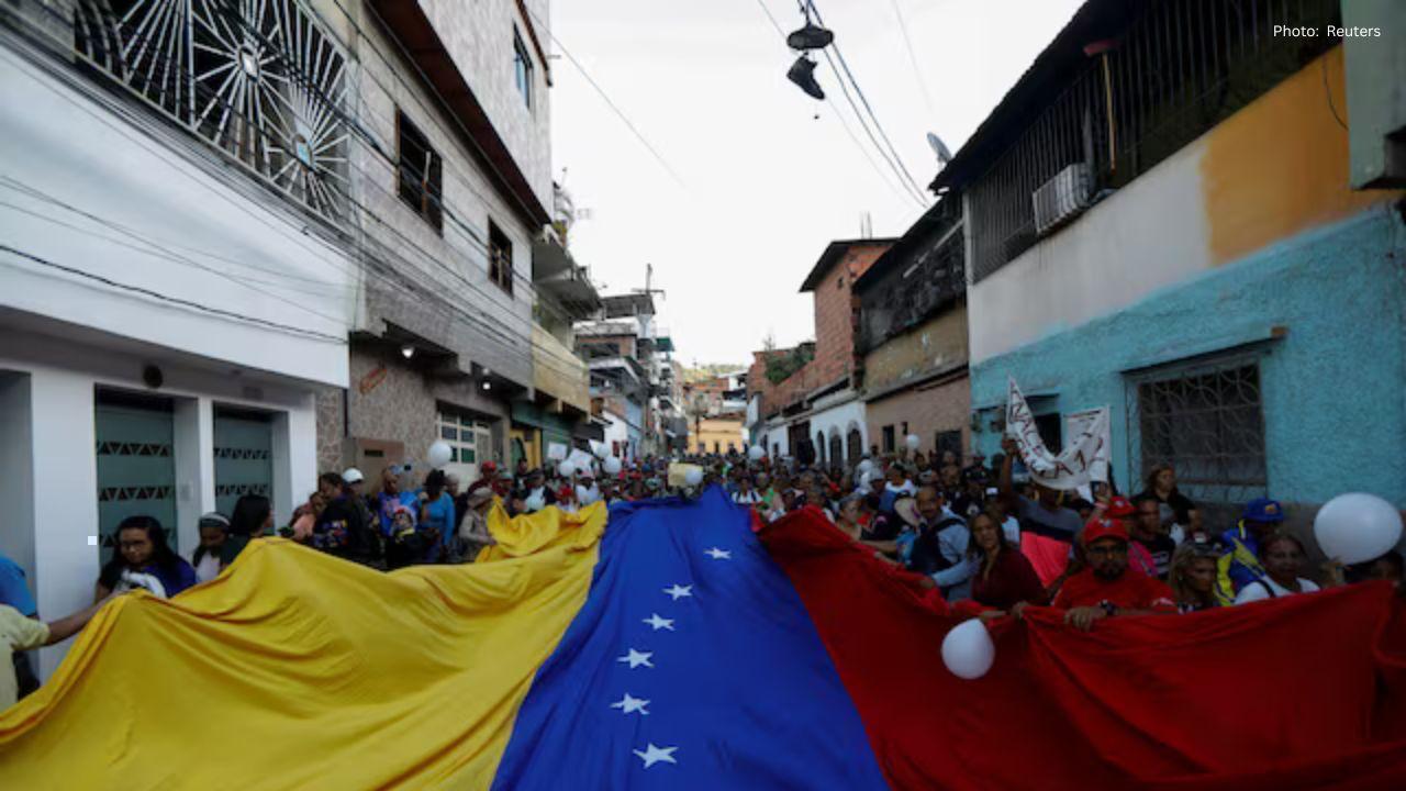 Russian Embassy Issues Travel Warning for Venezuela Amid U.S. Strike