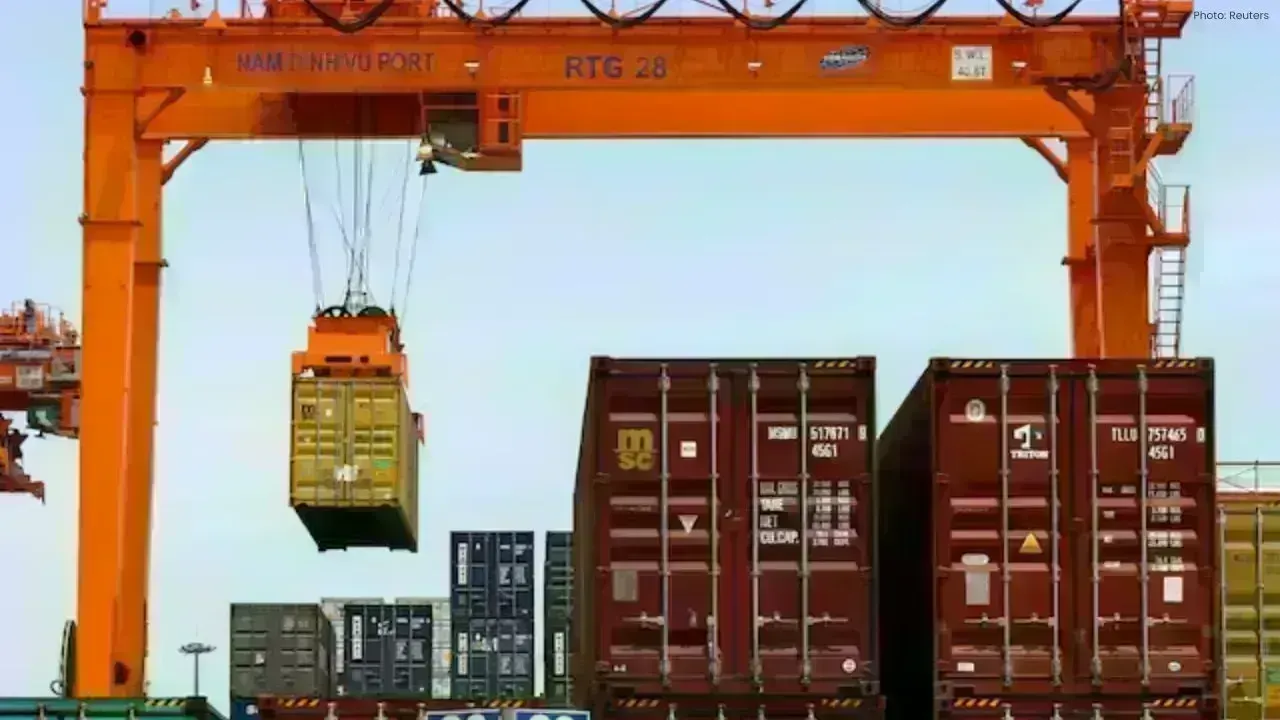 Vietnam’s Economy Rises 8% in 2025 Amidst U.S. Tariff Challenges