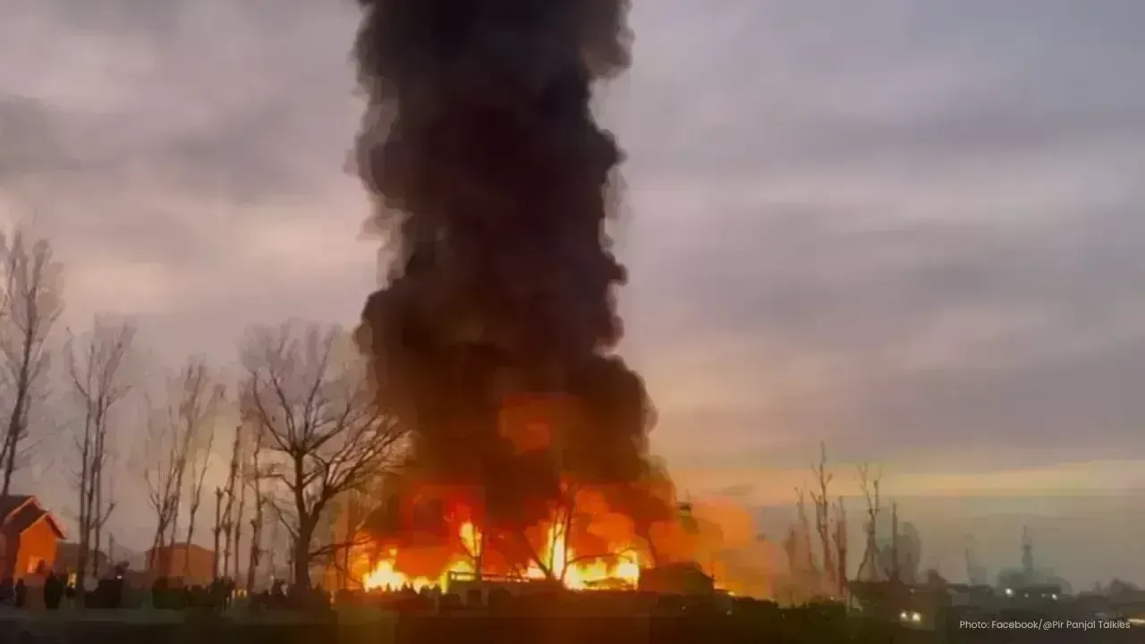 Major Fire Destroys Commercial Units in Srinagar's Barzalla Area