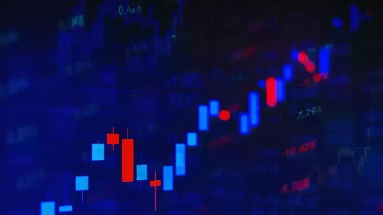 Indian Markets Open Cautiously: GIFT Nifty Points to a Soft Start Amid Mixed Global Sentiments