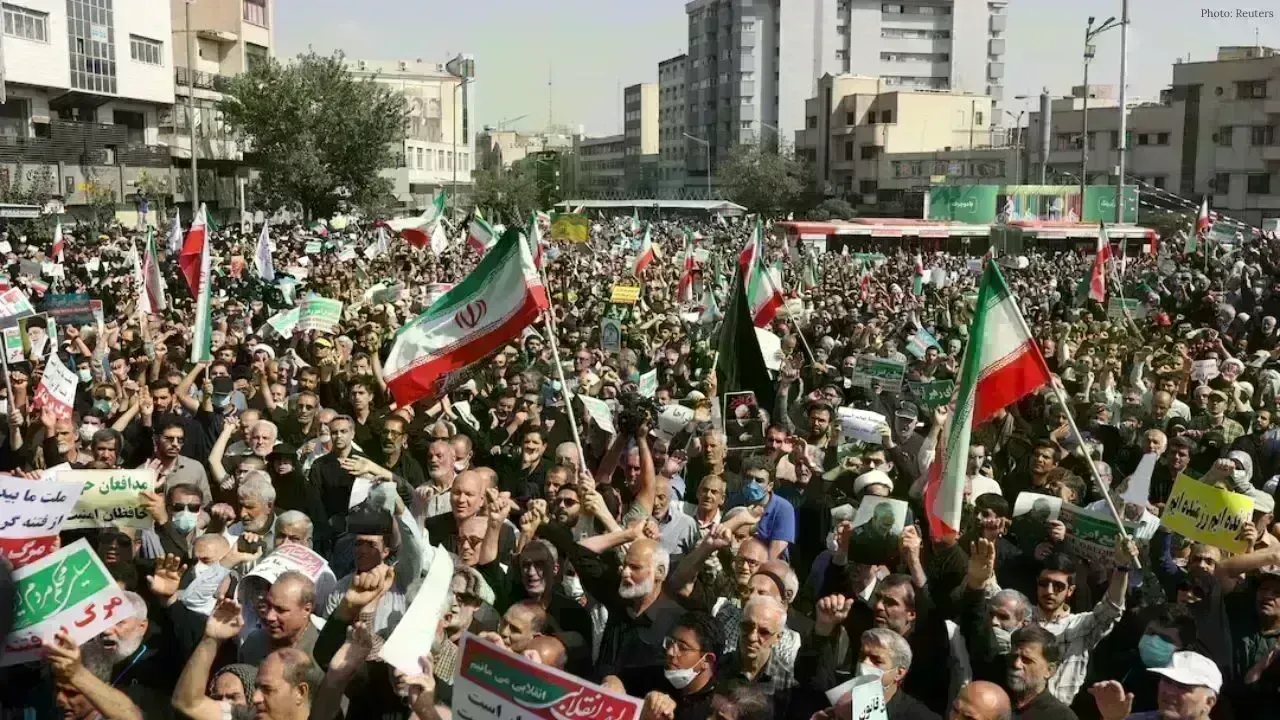 Escalation of Protests in Tehran as Citizens Demand Change