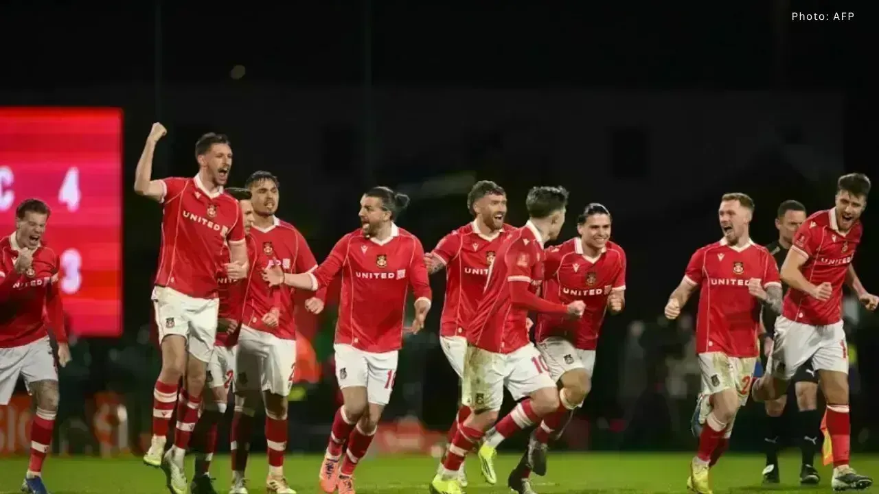 Wrexham Upsets Nottingham Forest to Advance in FA Cup