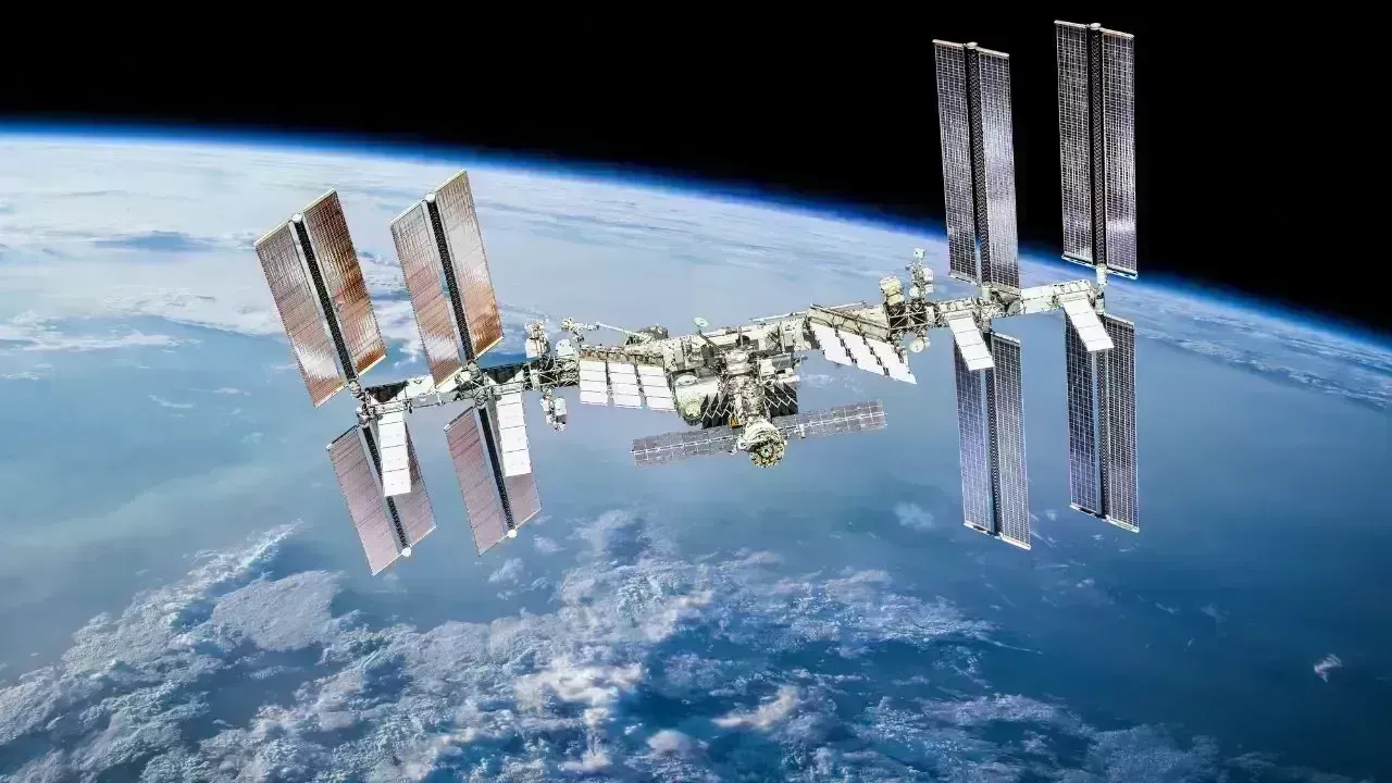 NASA's Astronauts May Return Early from ISS Due to Health Concern