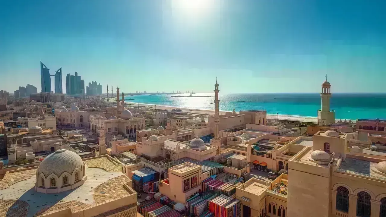 Your Ultimate Guide to Abu Dhabi: A Perfect Itinerary with City Hotels and Desert Resorts