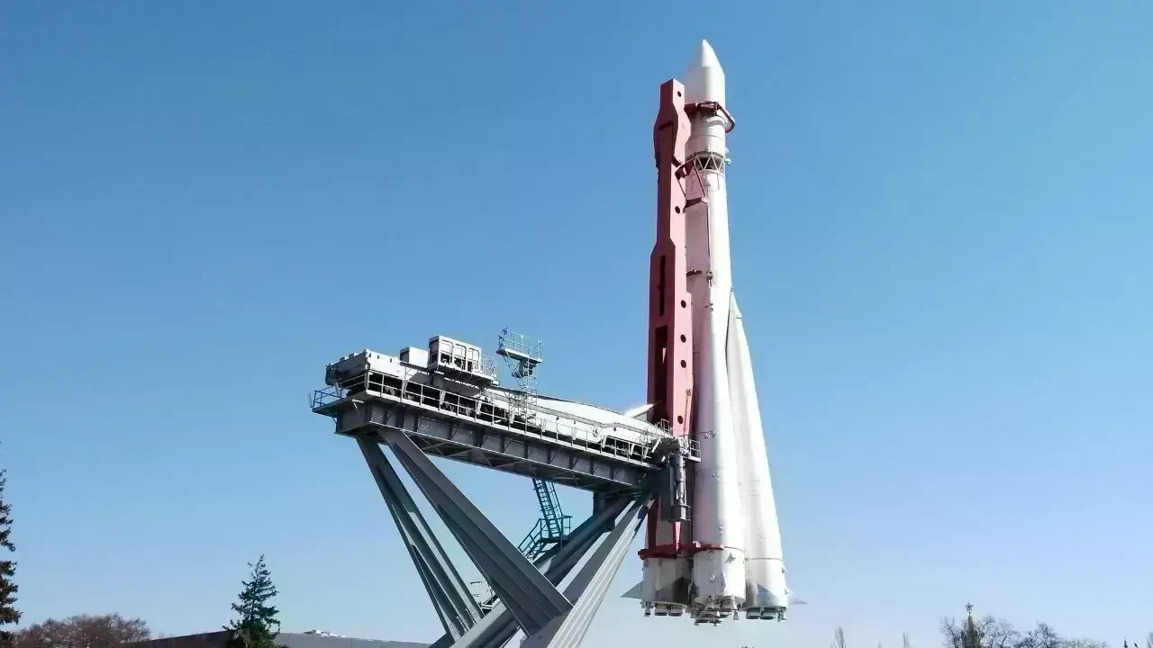 ISRO's PSLV-C62 Successfully Launches Anvesha Spy Satellite