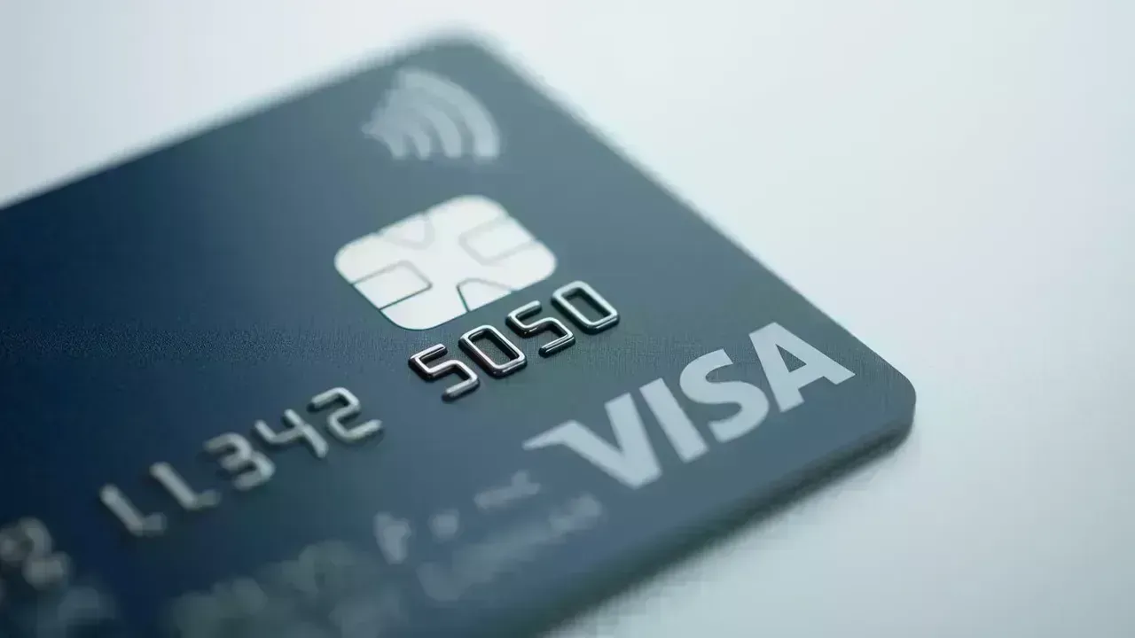 The Effects of Credit Card Usage on Monthly Finances