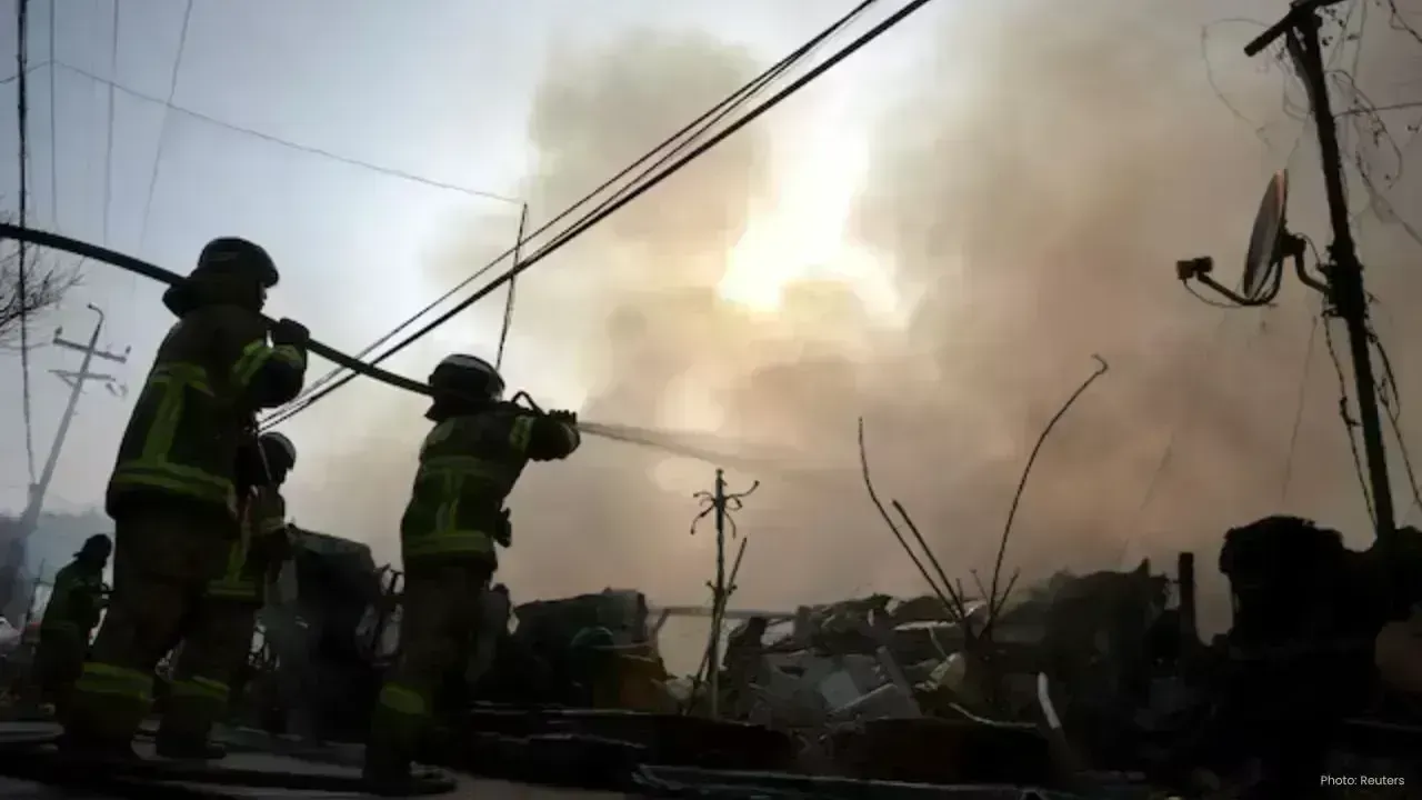 Fire Breaks Out in Guryong Village, 47 Evacuated in Gangnam