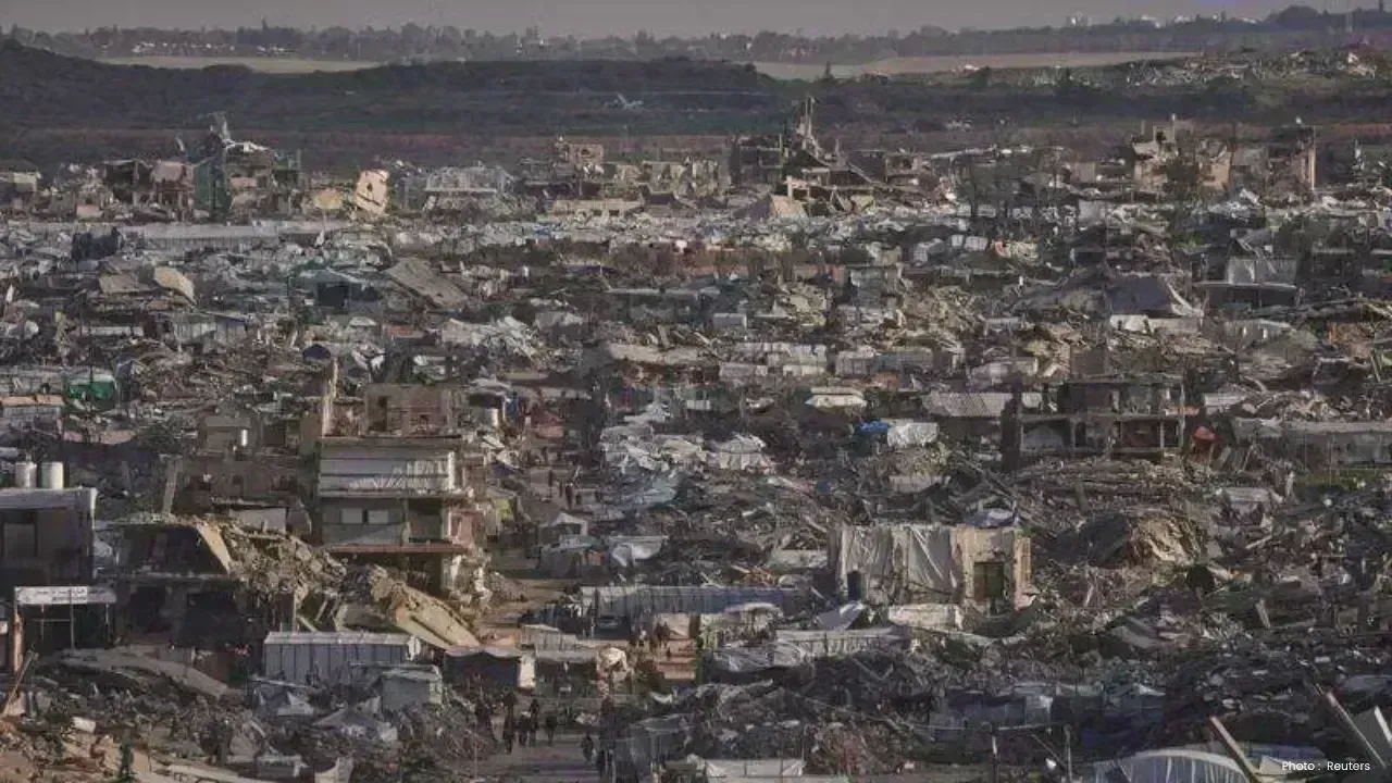 Trump’s Gaza Ceasefire Initiative Faces New Hurdles as It Advances