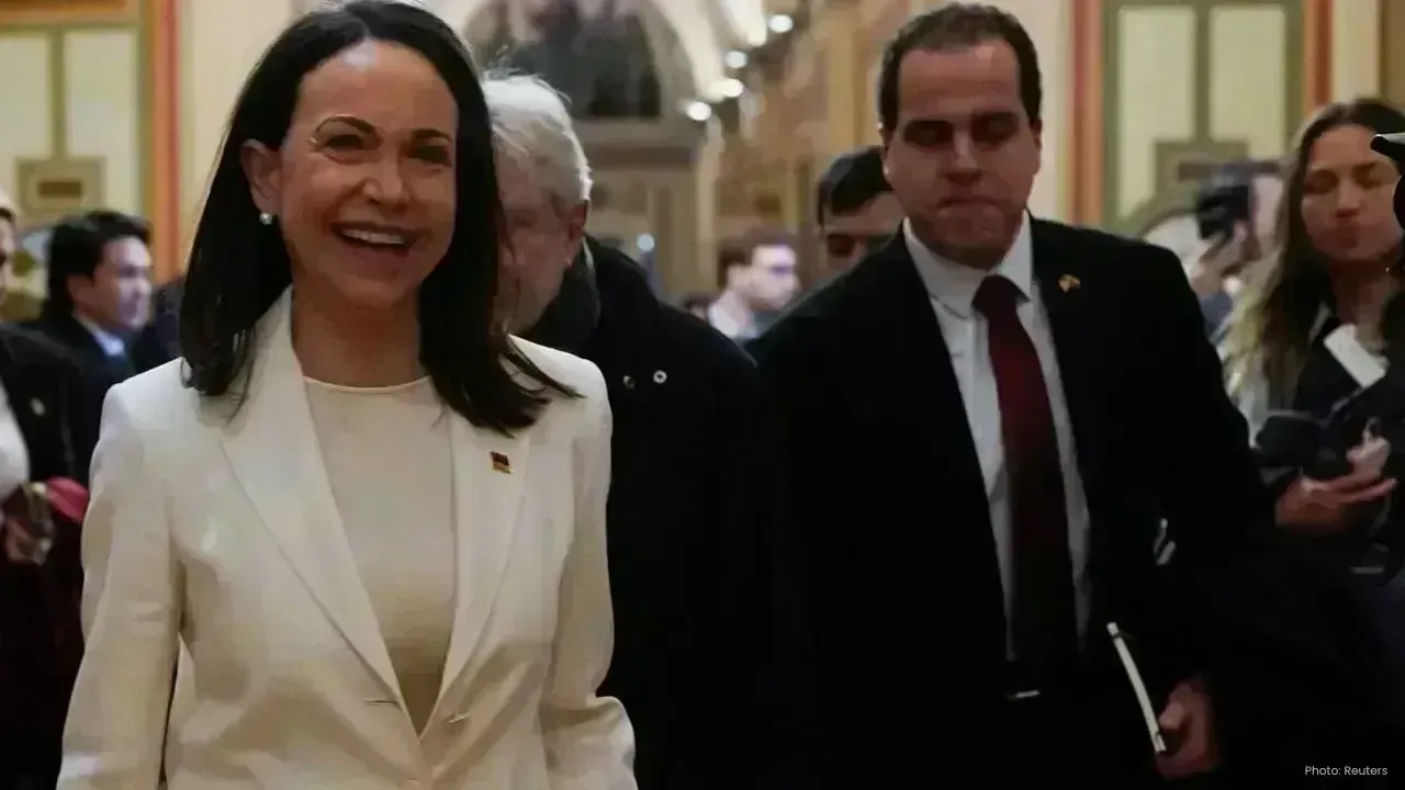 Trump Retains Nobel Medal from Machado Amid Ongoing Venezuela Discussions