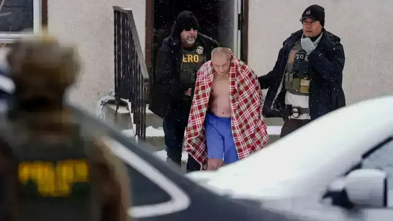 Minnesota Citizen Claims ICE Officers Handcuffed Him and Dragged Him into the Snow