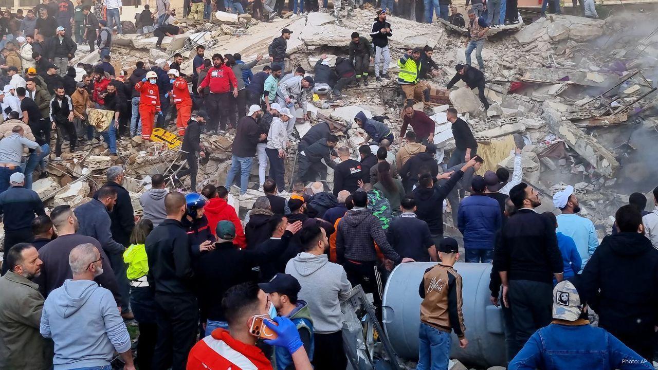 Tripoli Building Collapse Kills 5, Rescuers Search Survivors