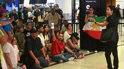 5 Iranian Women Soccer Players Withdraw Asylum, Rejoin Team