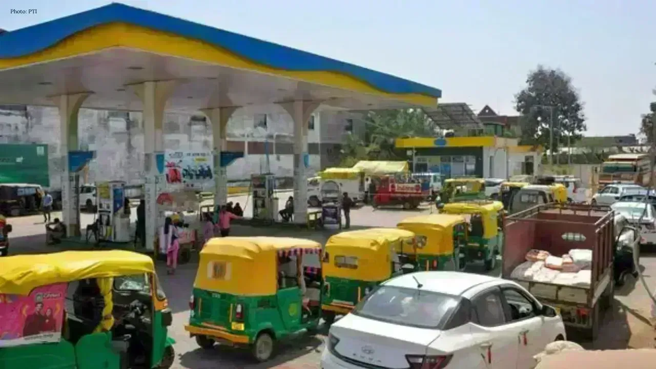 Fuel Price Surge in Pakistan Following Middle East Conflict
