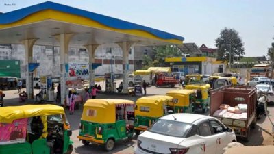 Fuel Price Surge in Pakistan Following Middle East Conflict