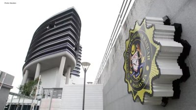 Warrants Issued for Daim Zainuddin's Sons