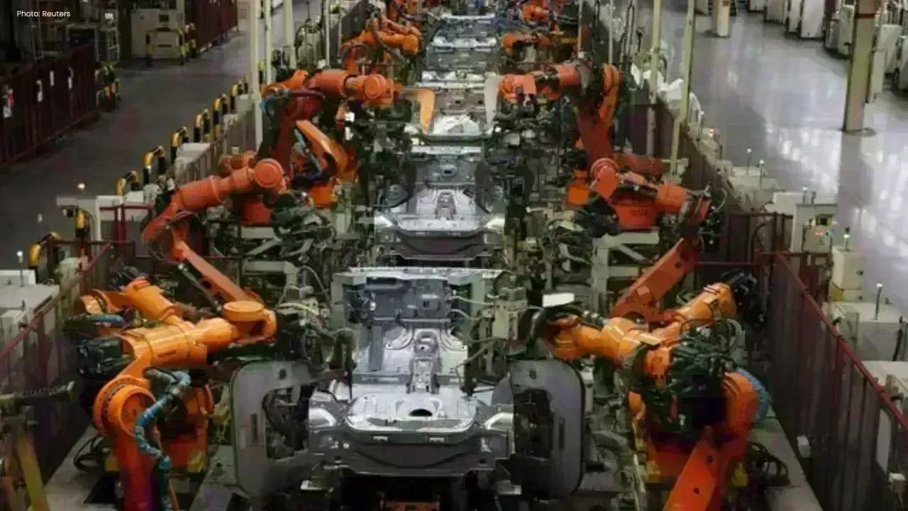 Crisis Hits Malaysian Manufacturing Sector Amid Rising Costs