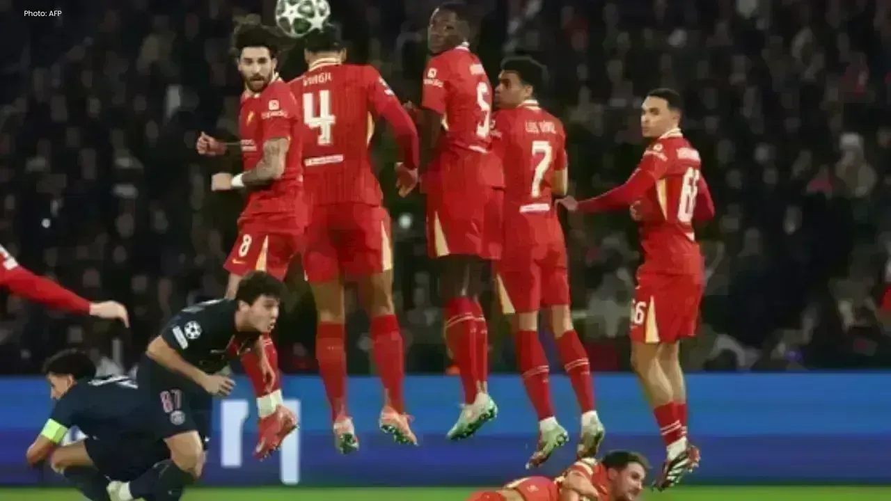 PSG Triumphs 2-0 Over Liverpool in Champions League First Leg