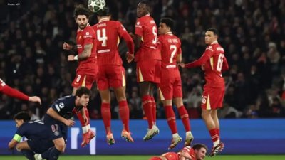 PSG Triumphs 2-0 Over Liverpool in Champions League First Leg