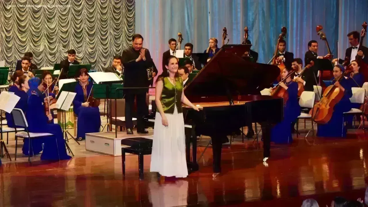 Christine Fonlupt Enchants with French Melodies in Ashgabat