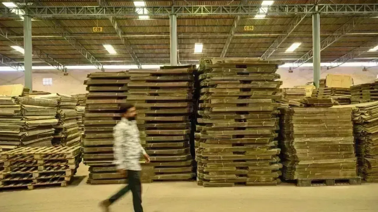 Singapore's Manufacturing Sector Faces Intense Energy Challenges