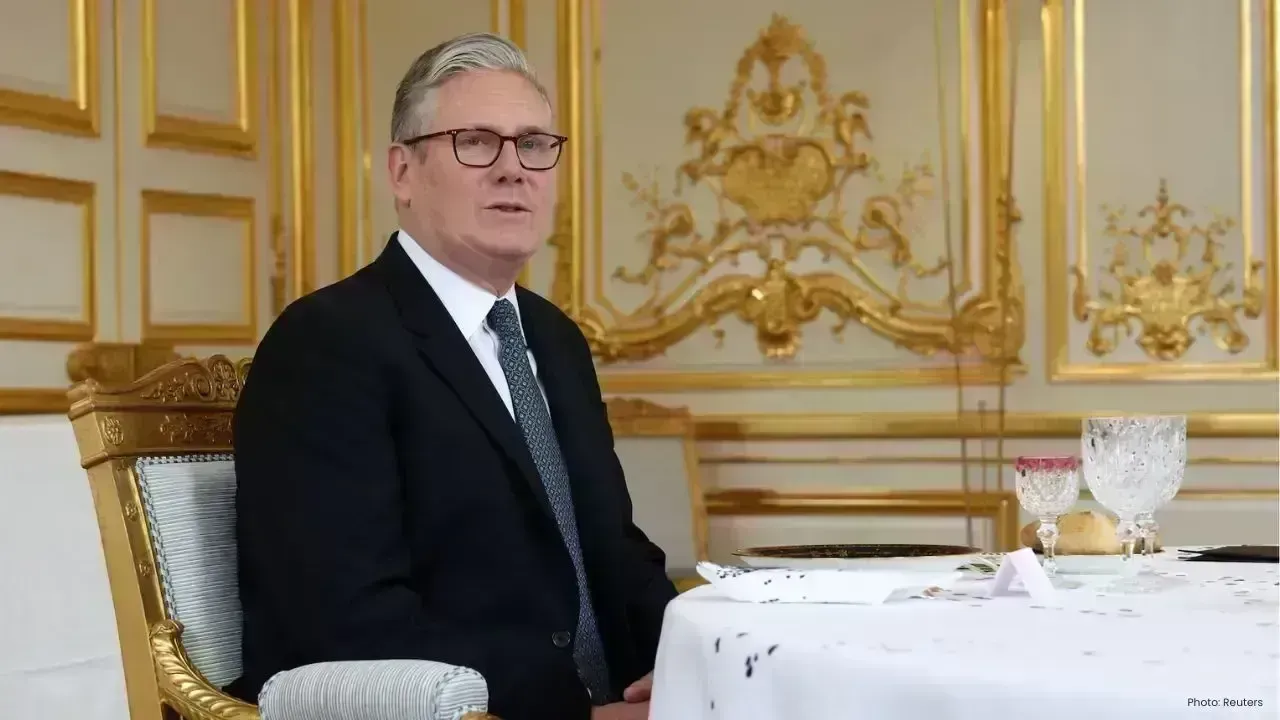 Starmer Criticizes Mandelson Vetting Issues Amid Political Turmoil