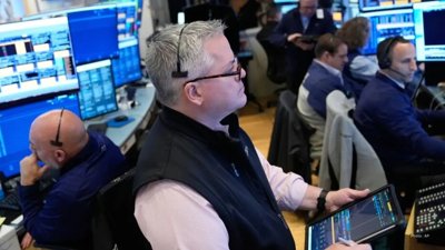 Market Rally as Oil Prices Tumble After Strait of Hormuz Reopens