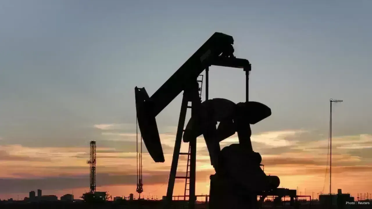 Oil Prices Decline as Market Anticipates US-Iran Ceasefire