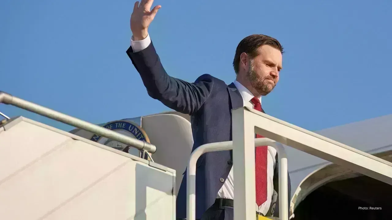 Delays in Vance's Pakistan Visit Amid US-Iran Talks Stalemate