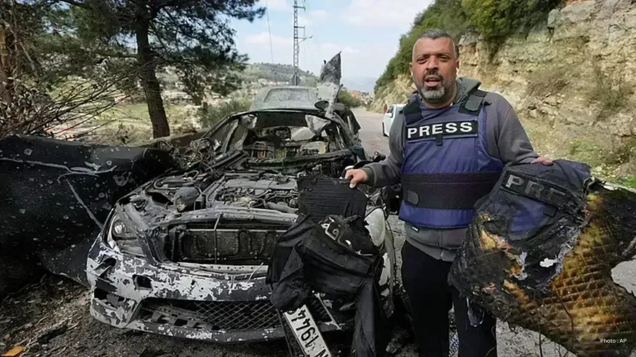 Israeli Airstrikes Claim Lives of Five, Including Journalist in Lebanon