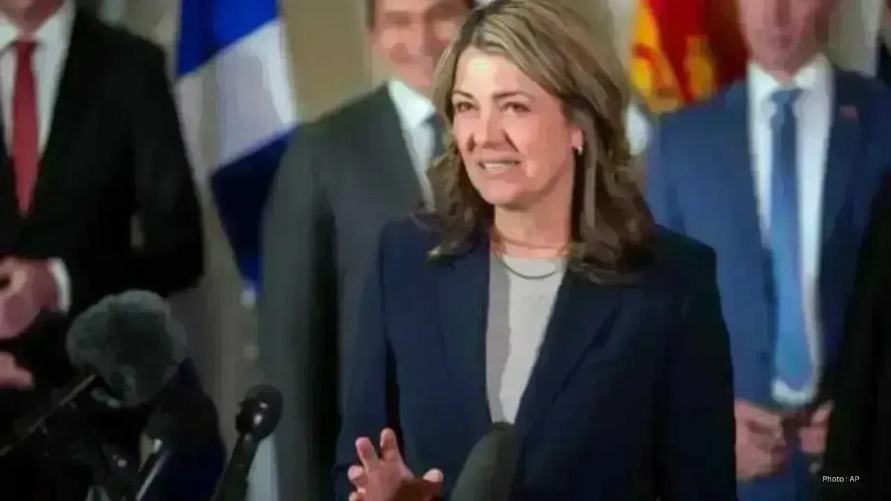 Concerns Raised Over B.C. Pipeline Route by Alberta Premier