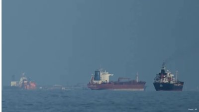 Rising Oil Prices Exceed $106 as US-Iran Standoff Affects Supply Chains