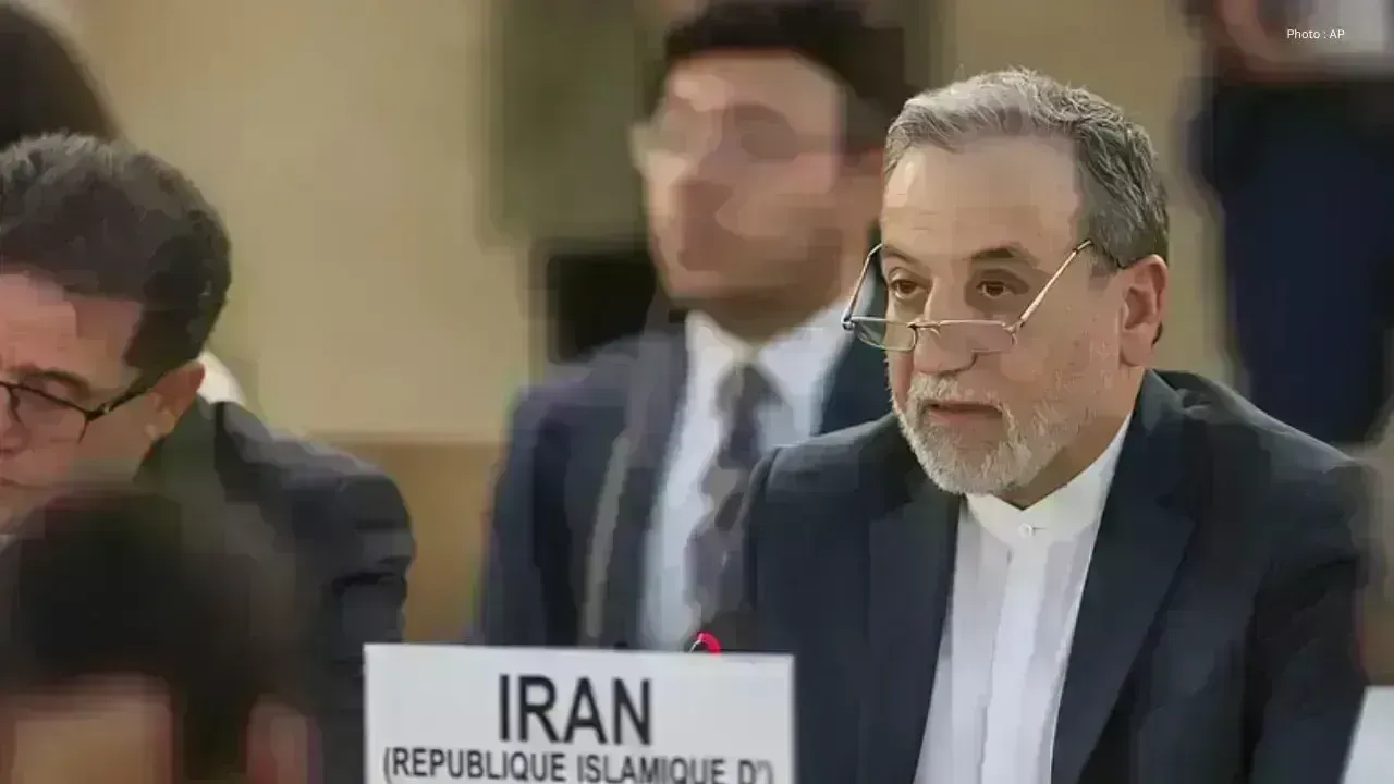 Iran’s Top Diplomat Visits Pakistan Amid Renewed US-Iran Negotiation Efforts