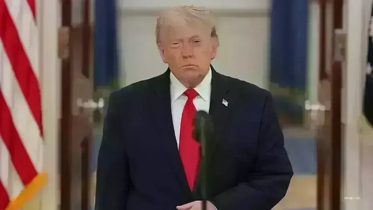Trump Evaluates Iran’s Hormuz Proposal with Security Team