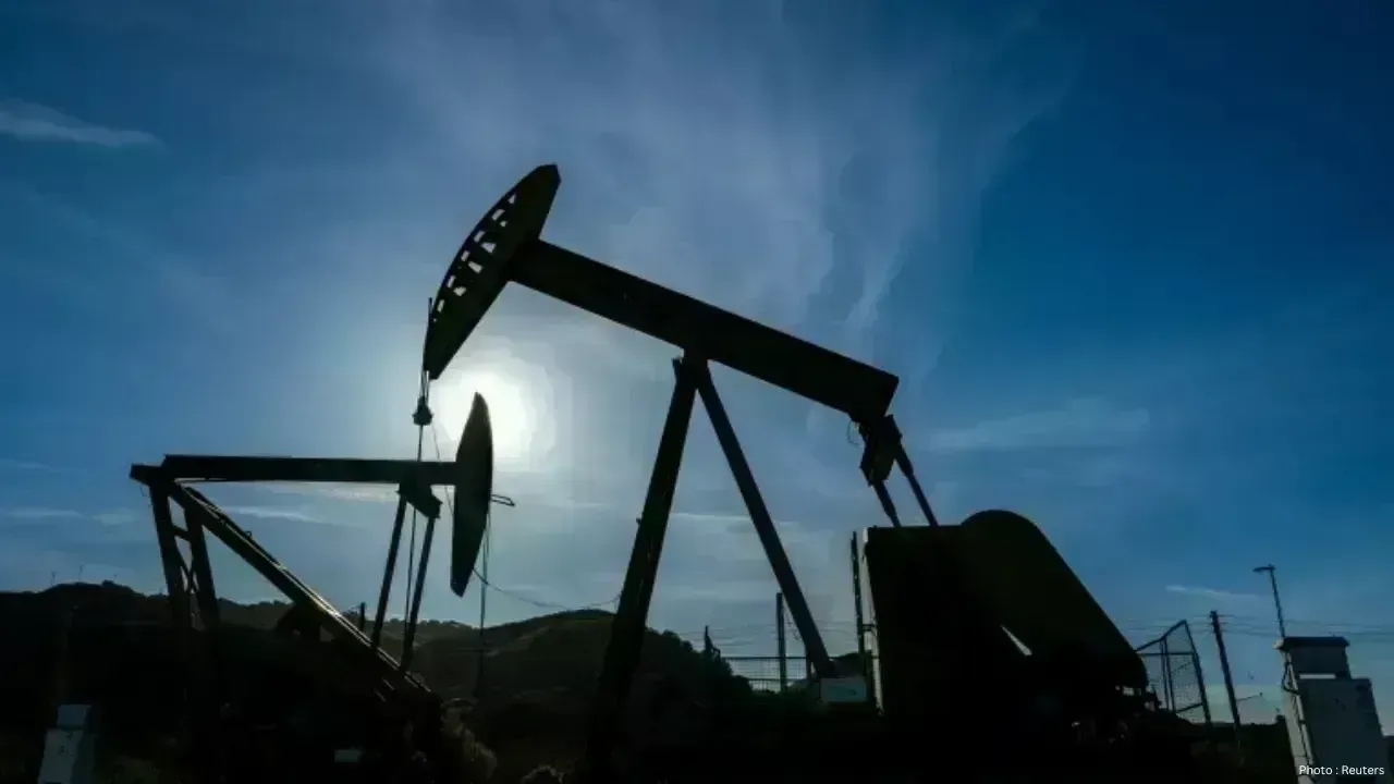 Oil Prices Soar Amid Concerns of Supply Disruption Due to US Moves on Iran Ports