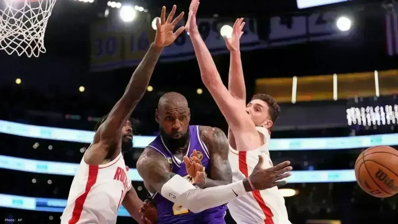 Rockets Rally to Beat Lakers in Playoff Clash Despite LeBron's Best Efforts