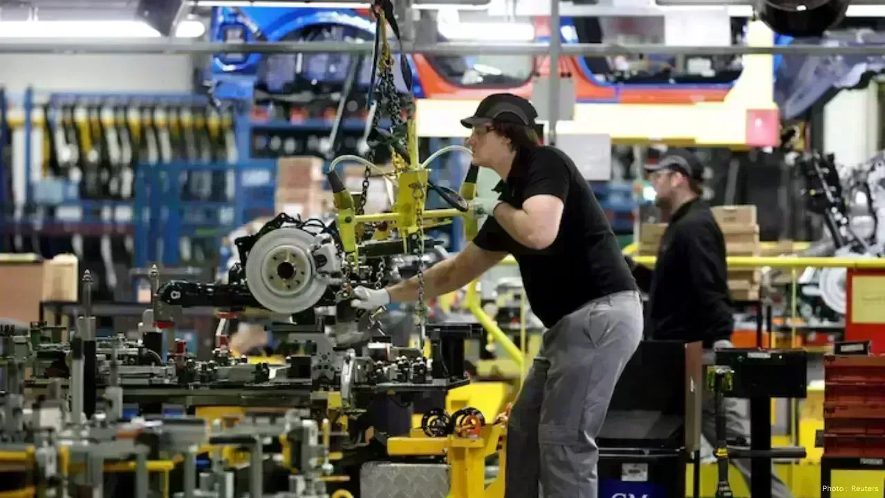 Rising Costs and Delivery Delays Plague UK Factories Amid Iran Conflict